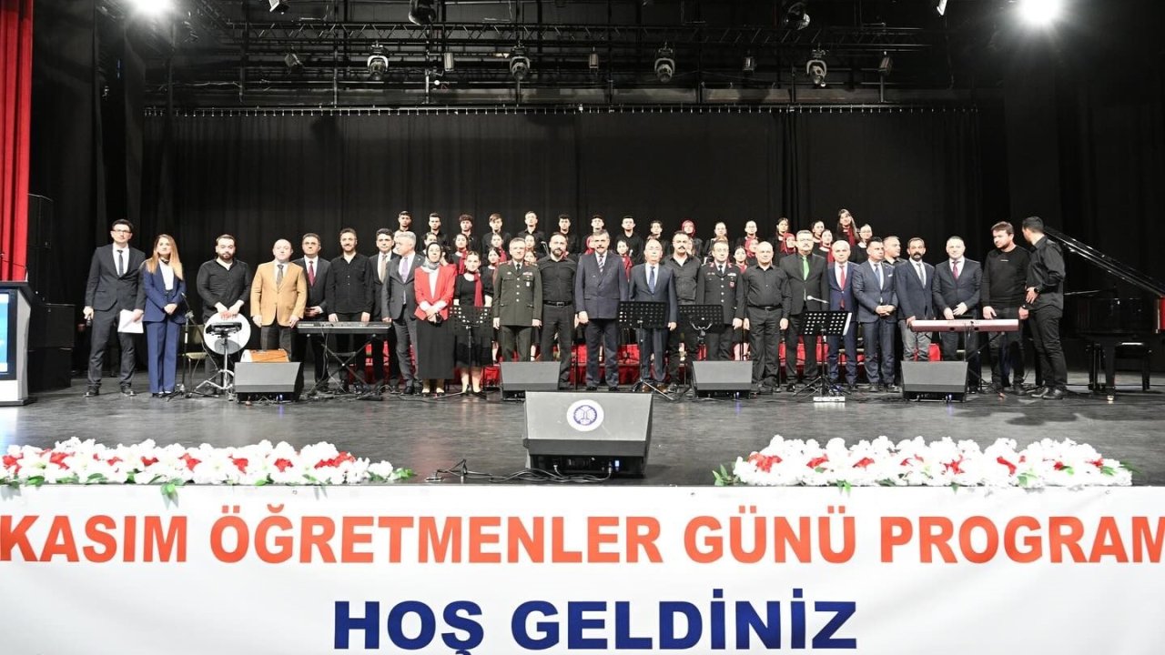 Erzurum’da öğretmenler yemin etti