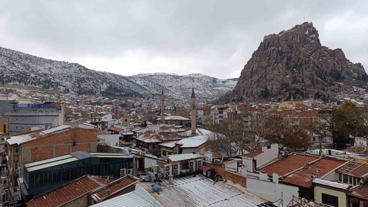 Valilikten barınma ihtiyacı olan vatandaşlar için çağrı