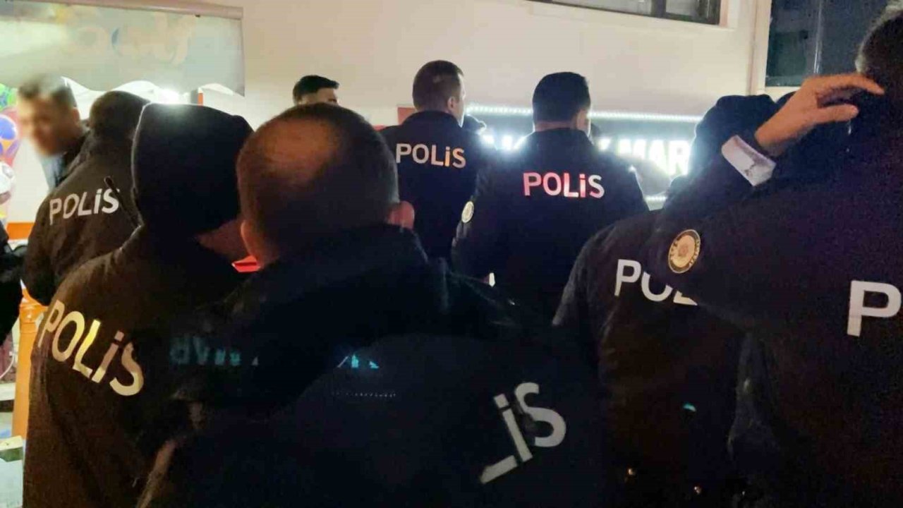 Aksaray’da 5 gencin kavgası emniyeti alarma geçirdi