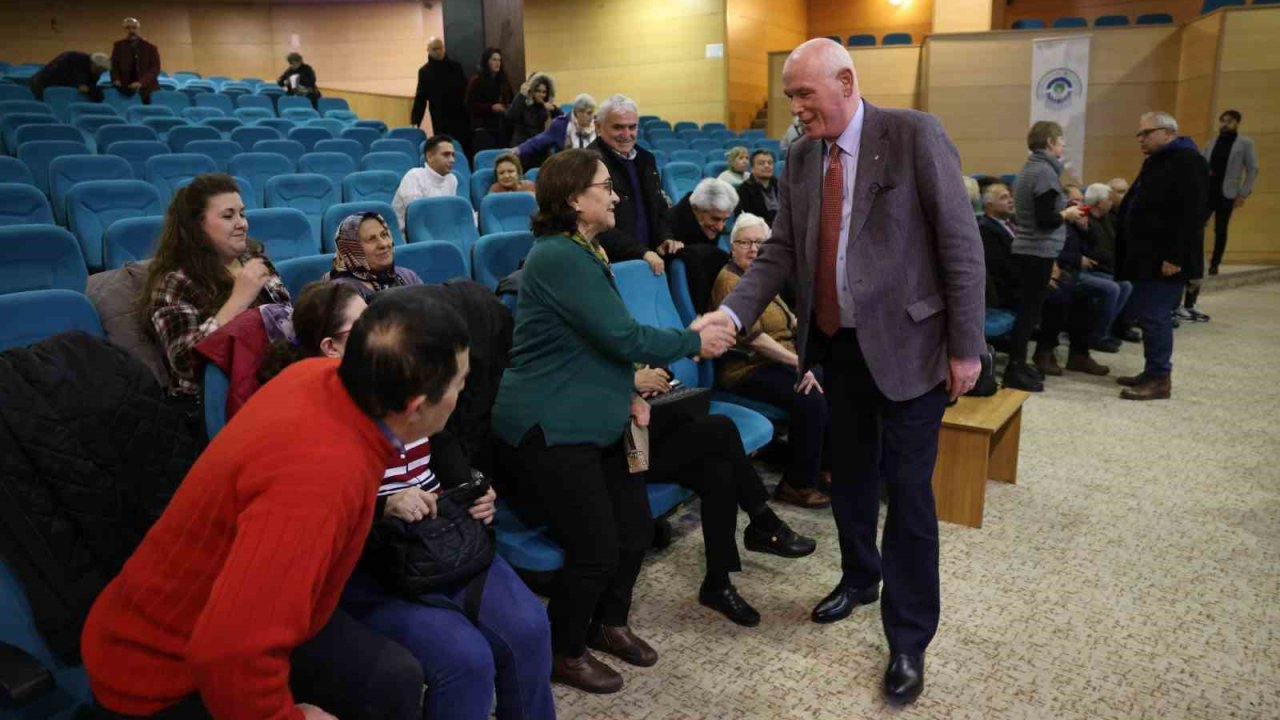 Başkan Kurt Akarbaşı Mahalle Meclisi’nin Genel Kurulu’na katıldı