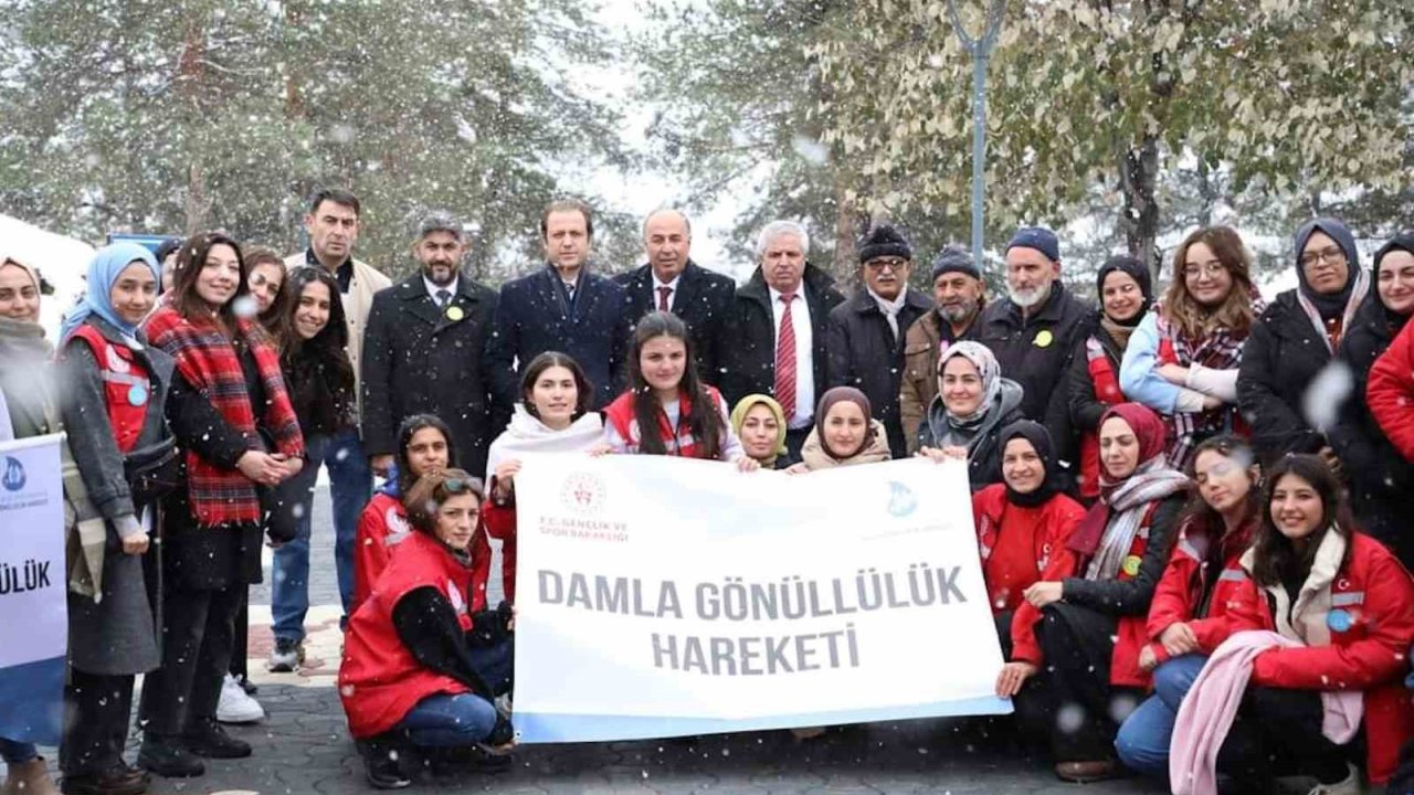 Başkan Arslan, gönüllü gençleri ağırladı