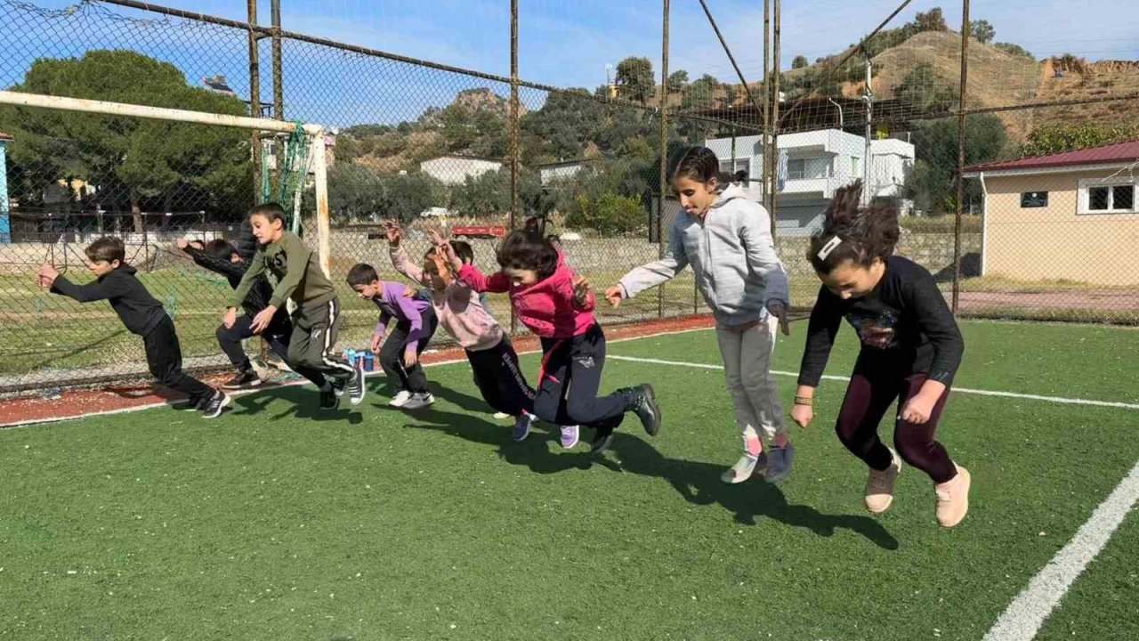 Aydın’da minikler, spor alışkanlığı kazanıyor