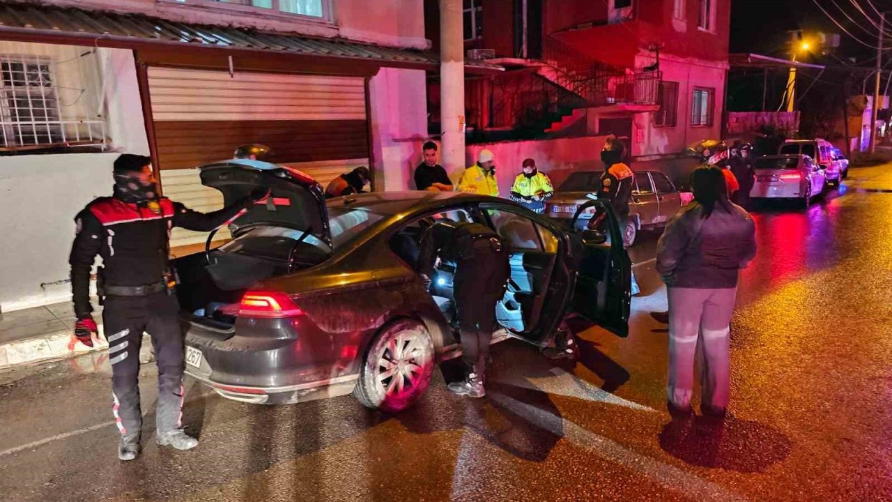 İskenderun polisinden geniş çaplı asayiş uygulaması