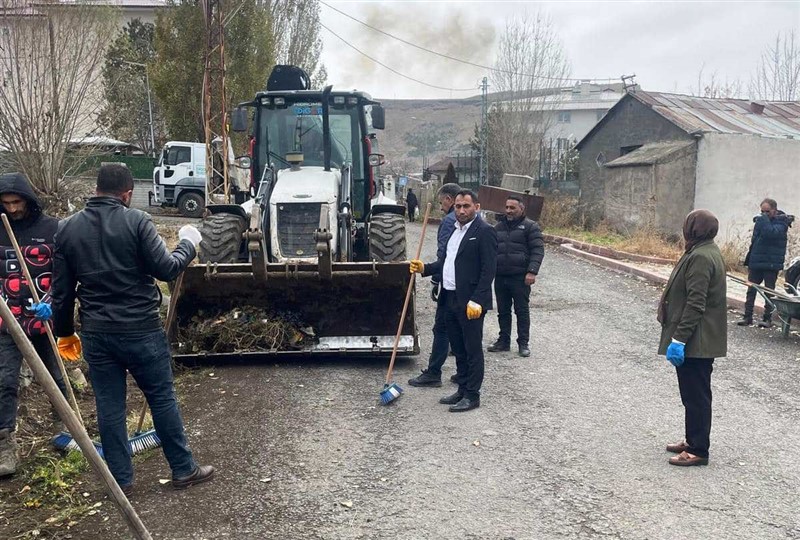 Digor'da kar öncesi temizlik çalışmaları yapılıyor