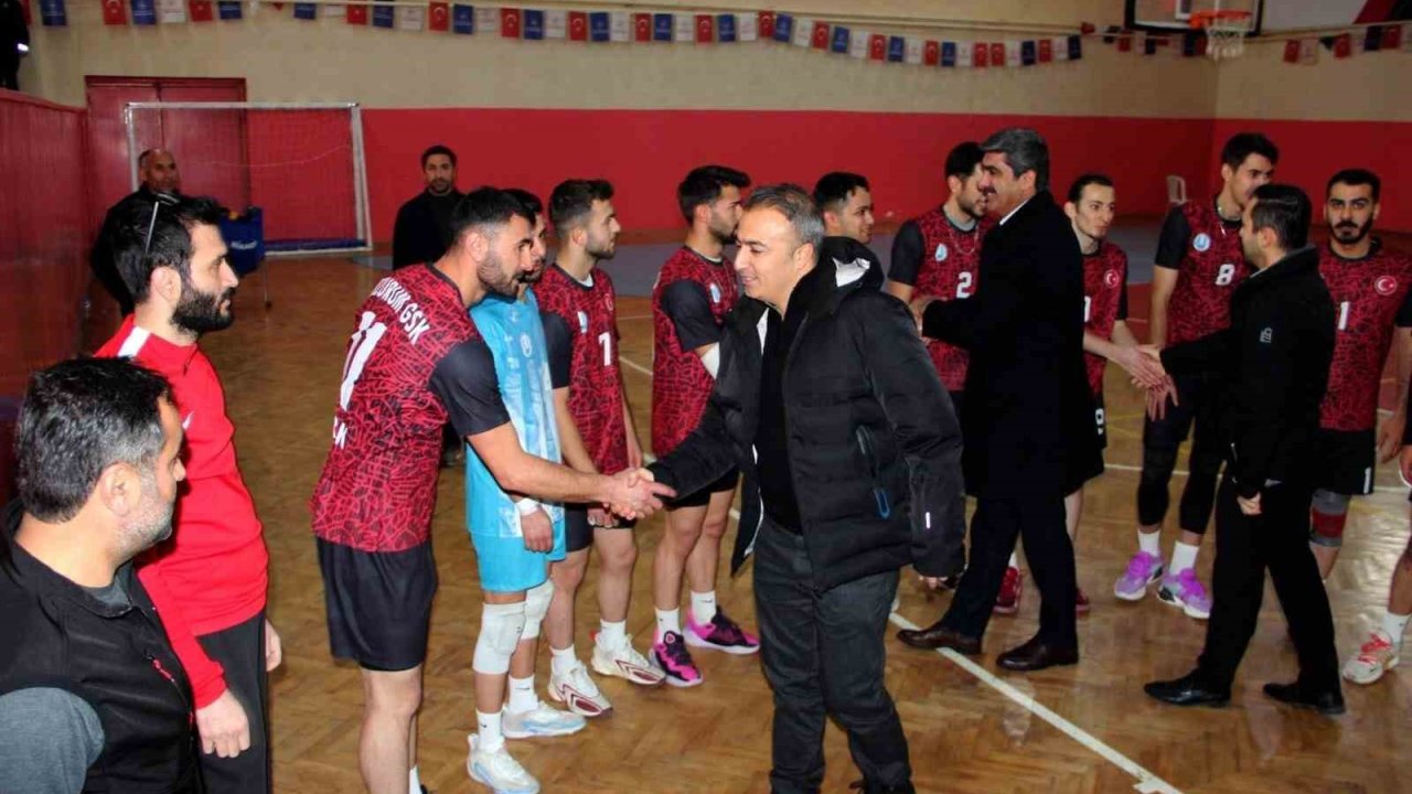 Gençlikspor adım adım play-off yolunda