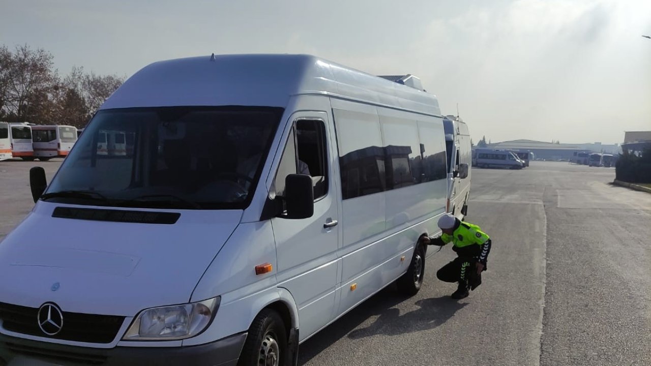 Polis ekiplerince Eskişehir’de kış lastiği denetimlerine başlandı