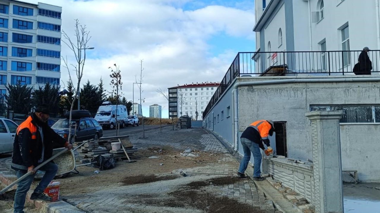 Pursaklar Belediyesinden ibadethanelere yönelik çevre düzenleme çalışmaları