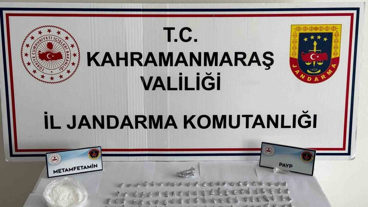 Kahramanmaraş’ta jandarmadan kaçan araçta uyuşturucu çıktı