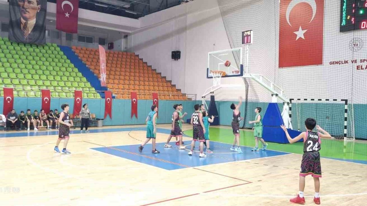 Elazığ’da basketbol U14 yerel lig mücadelesi sona erdi