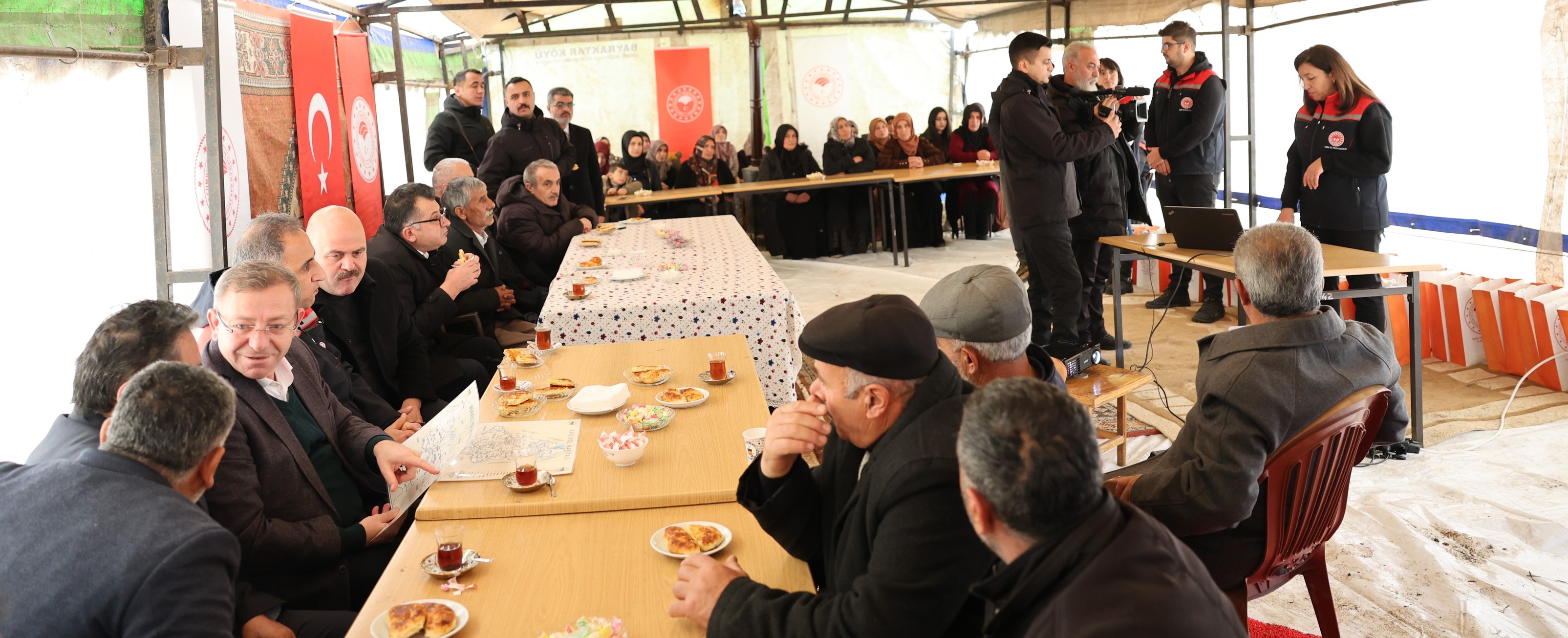 Kars Valisi Ziya Polat, Merkez Bayraktar Köyü’nde