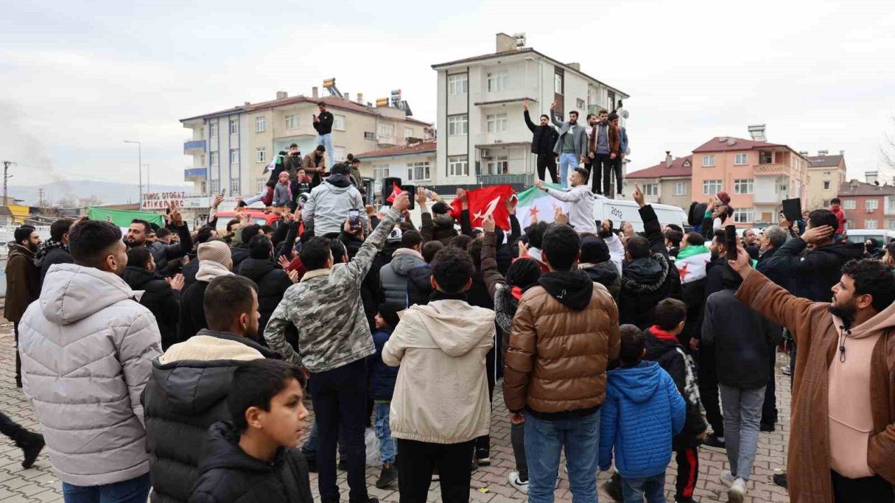 Elazığ’daki Suriyeliler Esed’in gidişini coşkuyla kutladı