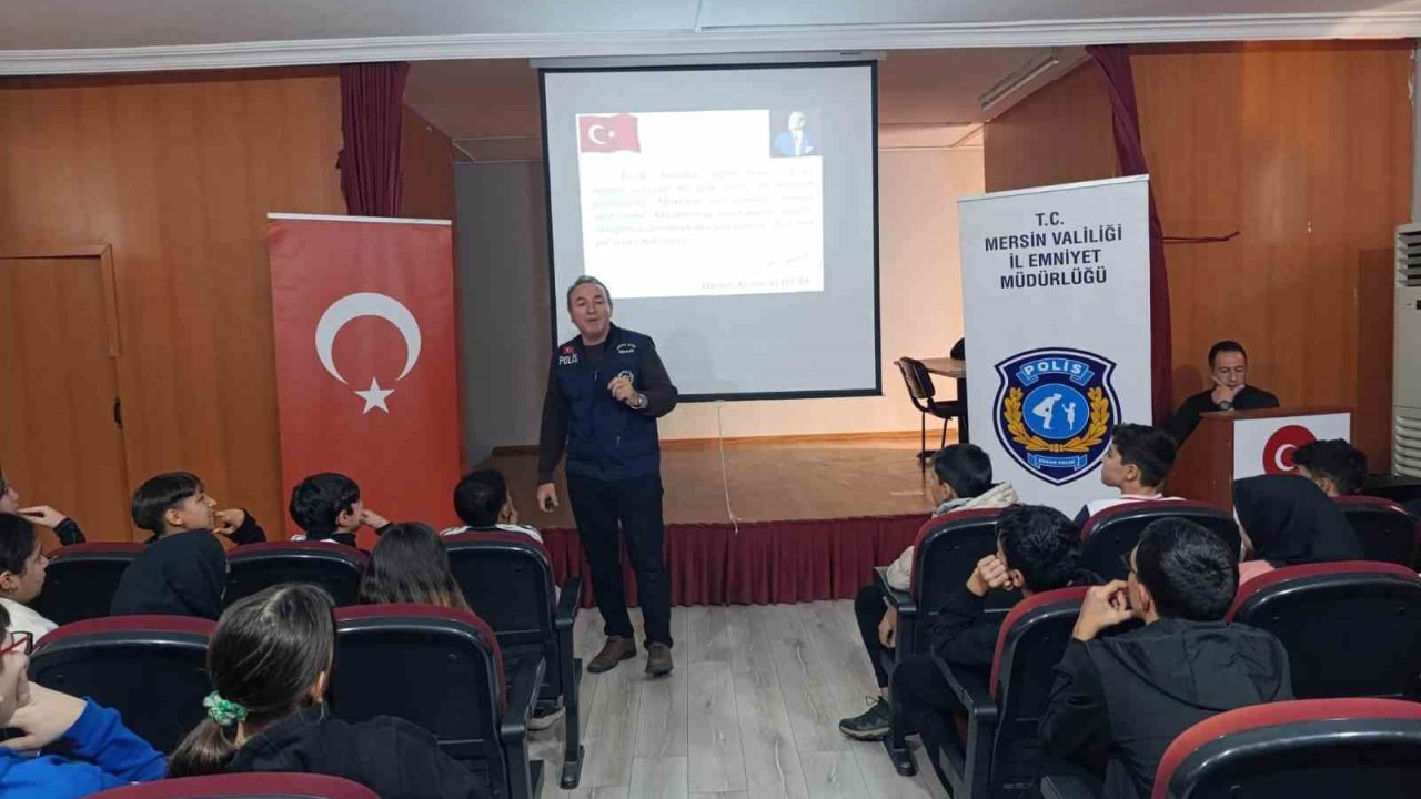 Mersin’de okullarda öğrencilere yönelik bilgilendirme faaliyetleri sürüyor