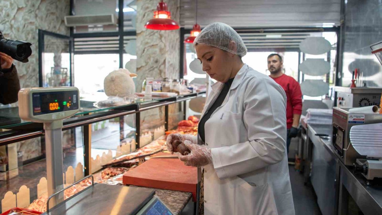 Kuşadası Belediyesi’nden kasaplara hijyen denetimi