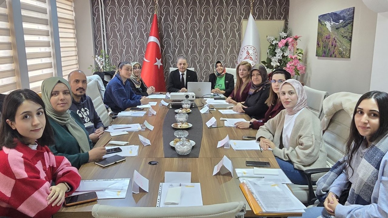 “İnsan Hakları ve Hasta Hakları” konulu hizmet içi eğitim düzenlendi