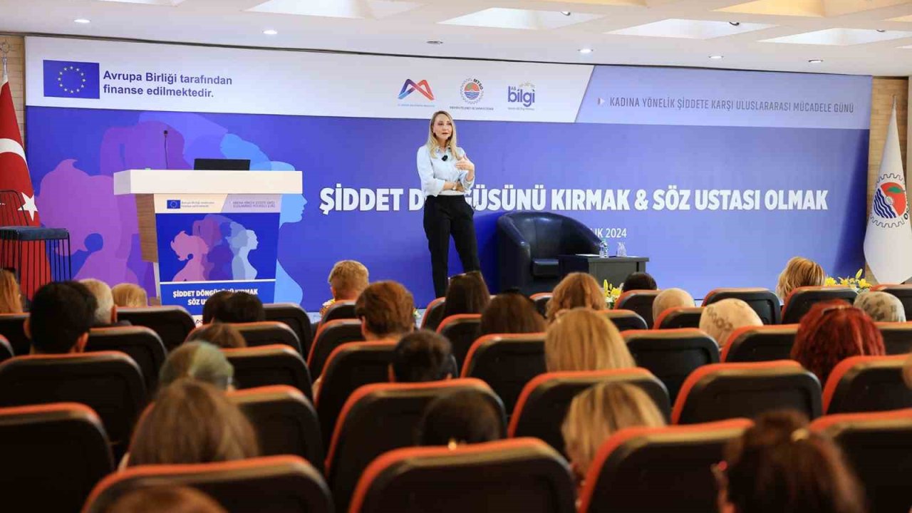 Mersin’de kadınlara şiddetle mücadele yöntemleri anlatıldı