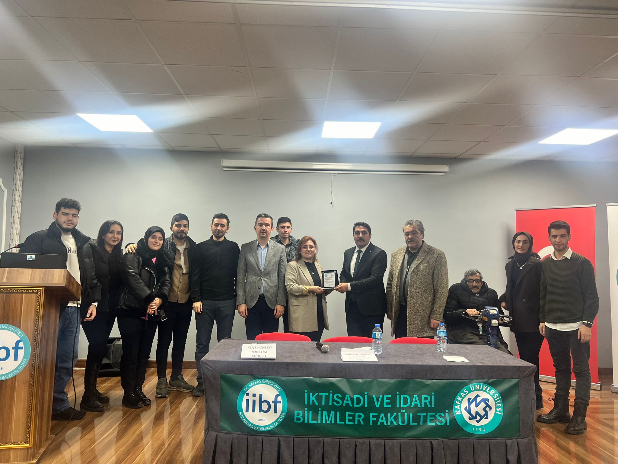 Kafkas Üniversitesi’nde Kent Konseyi Semineri Düzenlendi