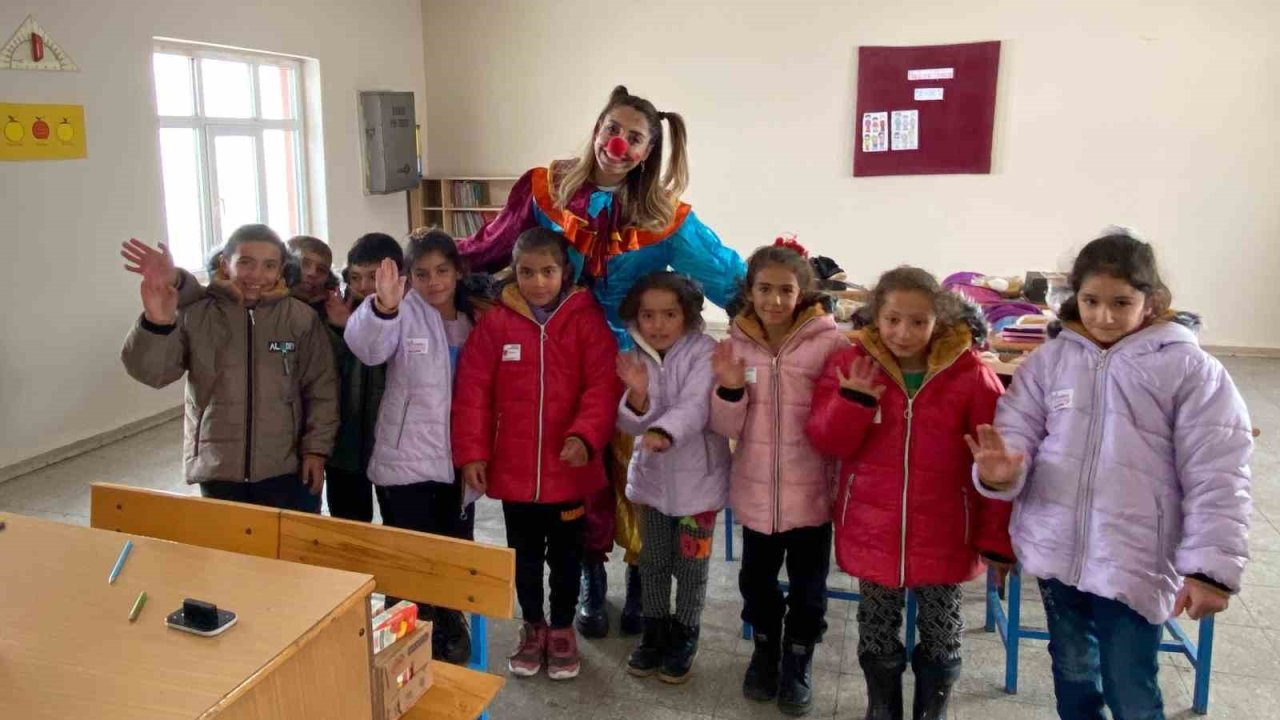 Köy okullarında Umutlu Yarınlar Derneği’nden anlamlı destek