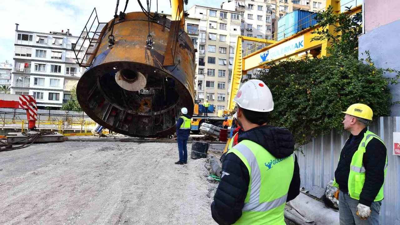 Buca Metrosu’nda “dev mesai”