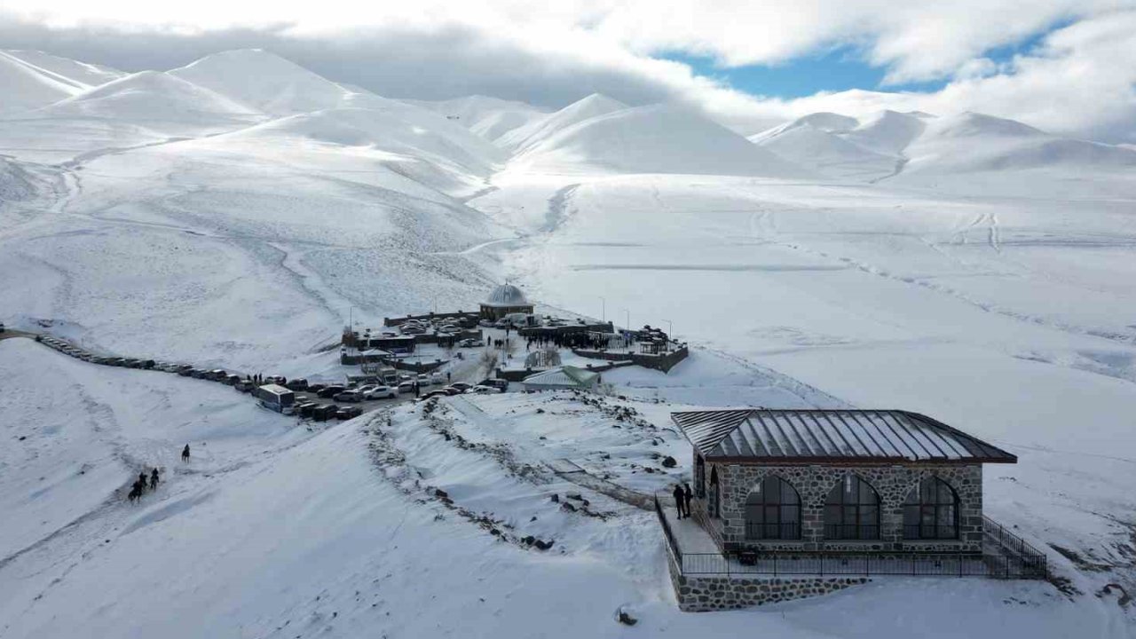 Pir Ali Baba Türbesi düzenlenen törenle açıldı