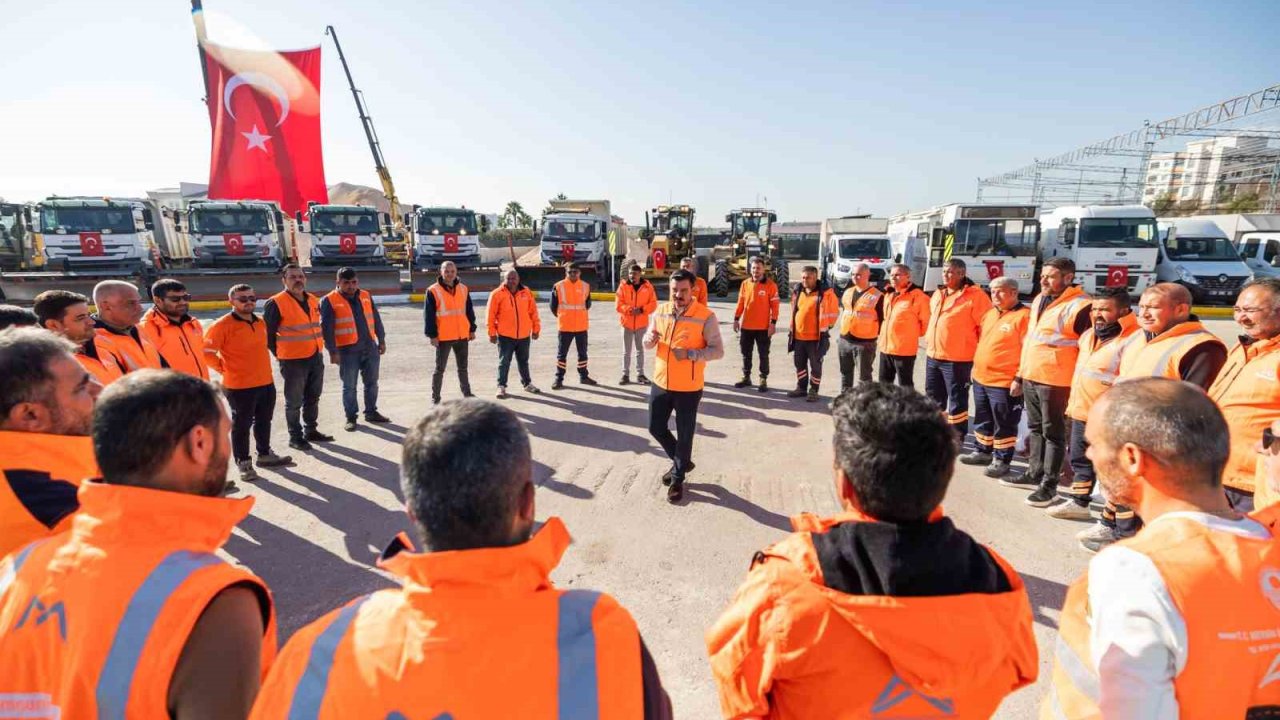 Mersin’de karla mücadele ekipleri hazırlıklarını tamamladı