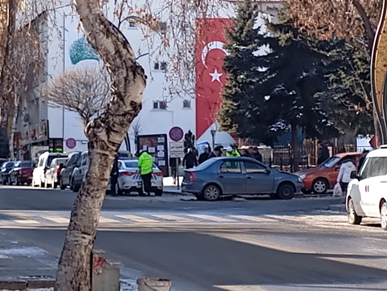 Kars'ın en işlek caddesinde kaza