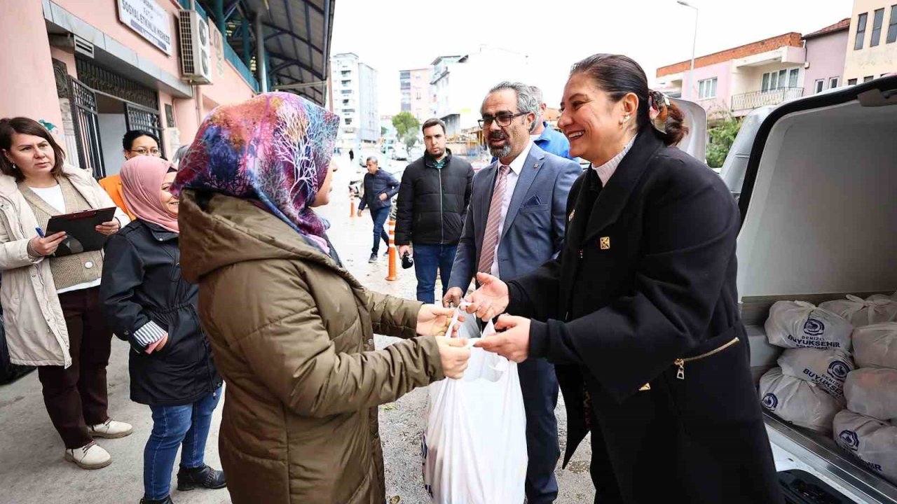 Denizli Büyükşehirden öğrencilere beslenme yardımı