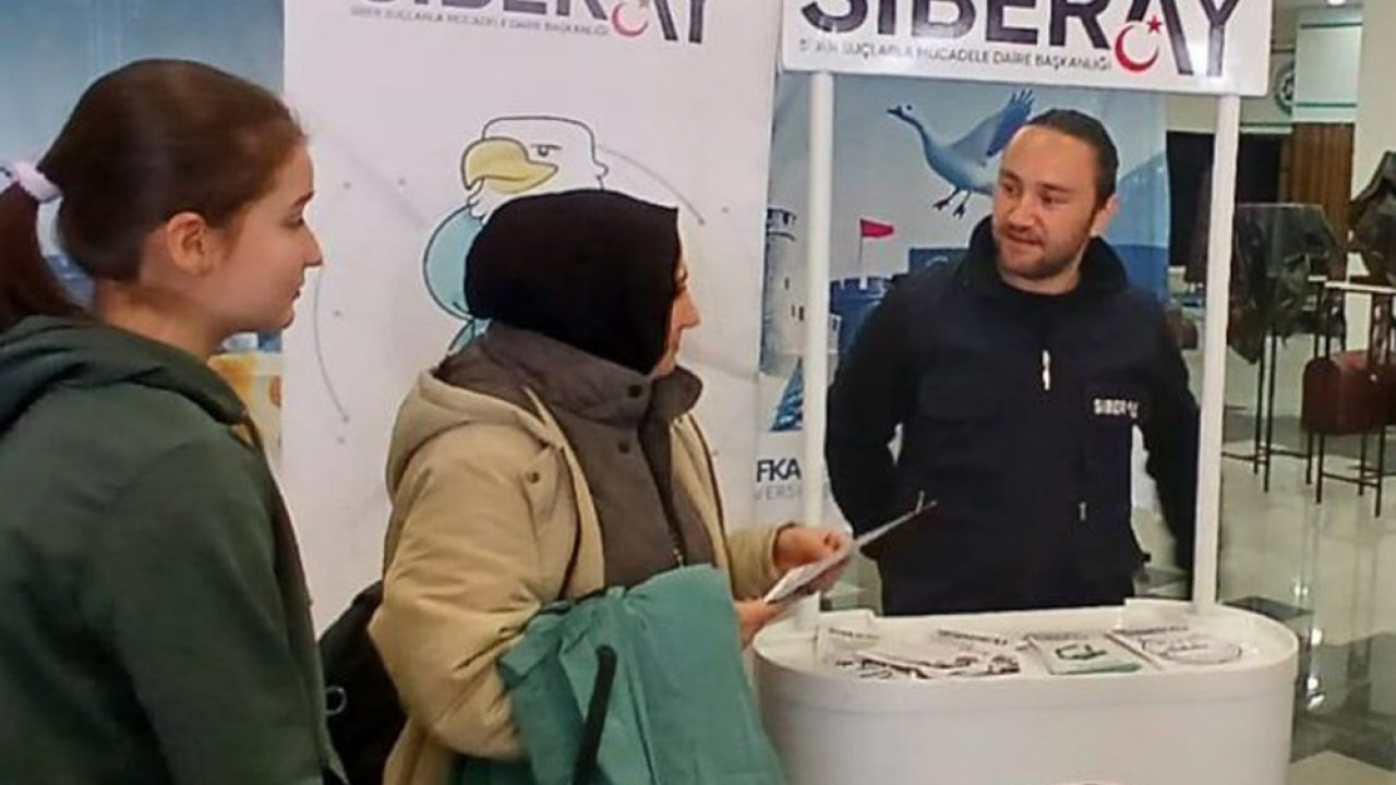 Kars’ta bin 80 öğrenciye siber suçlar anlatıldı