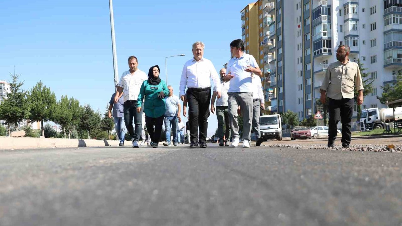 Melikgazi Belediyesi 5 yılda 661 kilometre rekor asfalt yol yaptı