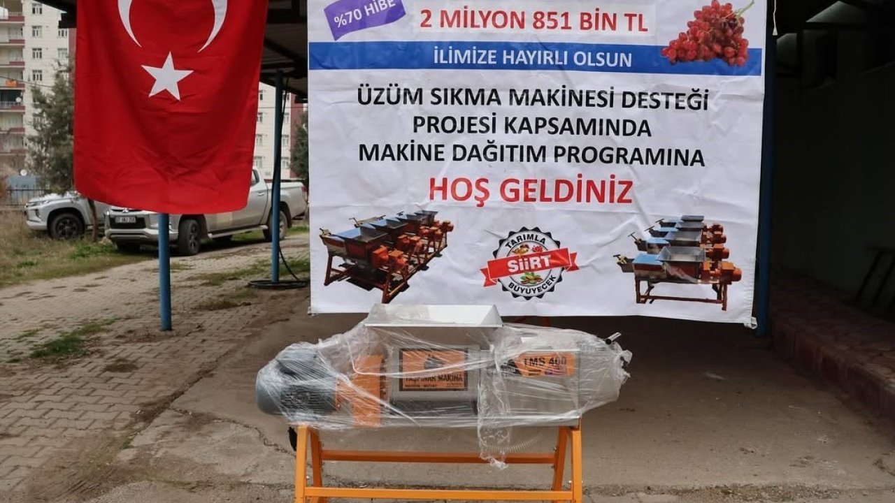 Siirt’te çiftçilere üzüm sıkma makinesi hibe edildi