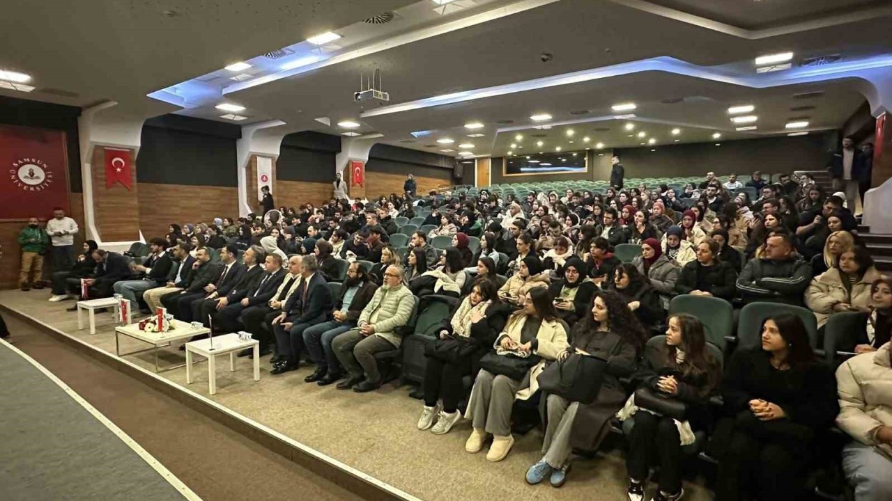 Öğrencilere ‘dezenformasyon’ konferansı