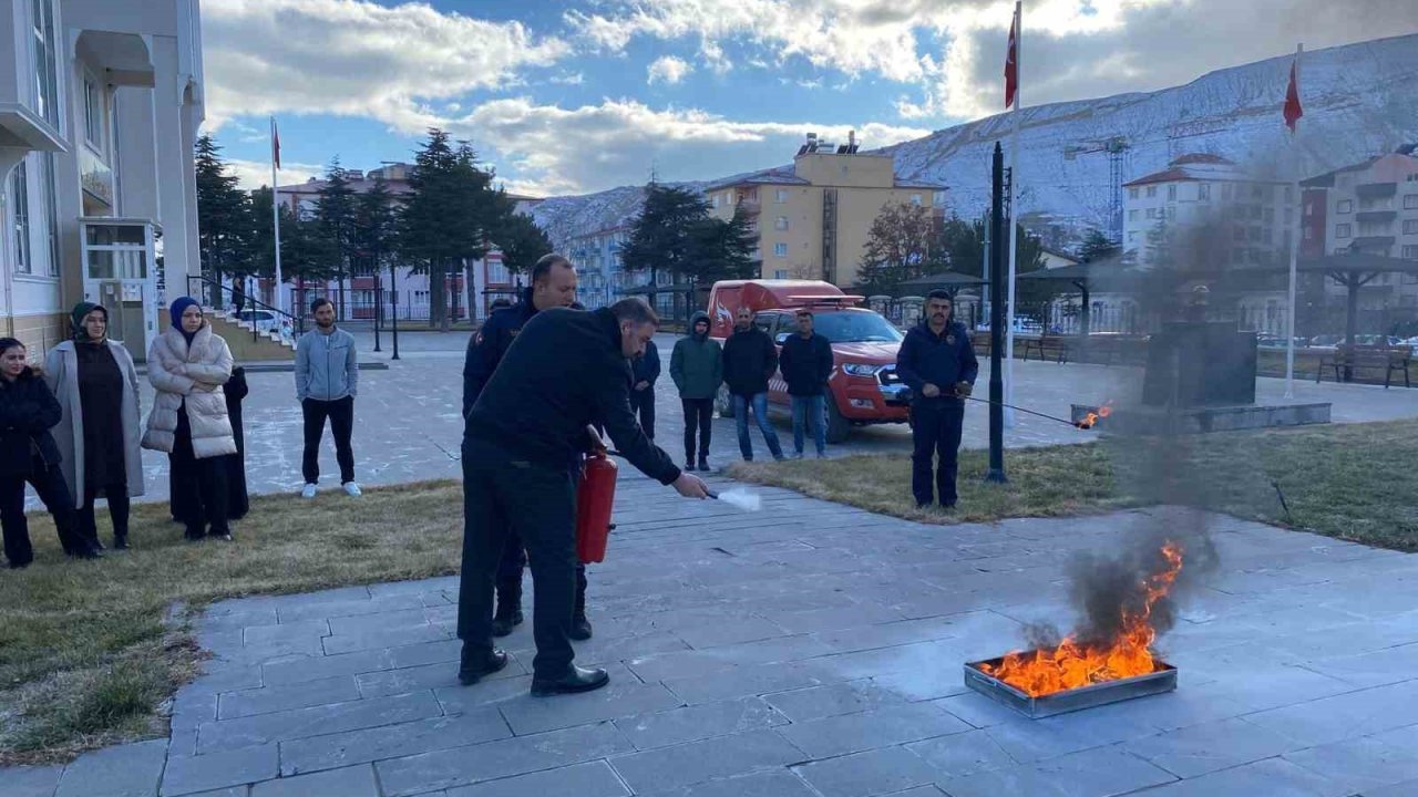 Darende’de yangın söndürme tatbikatı