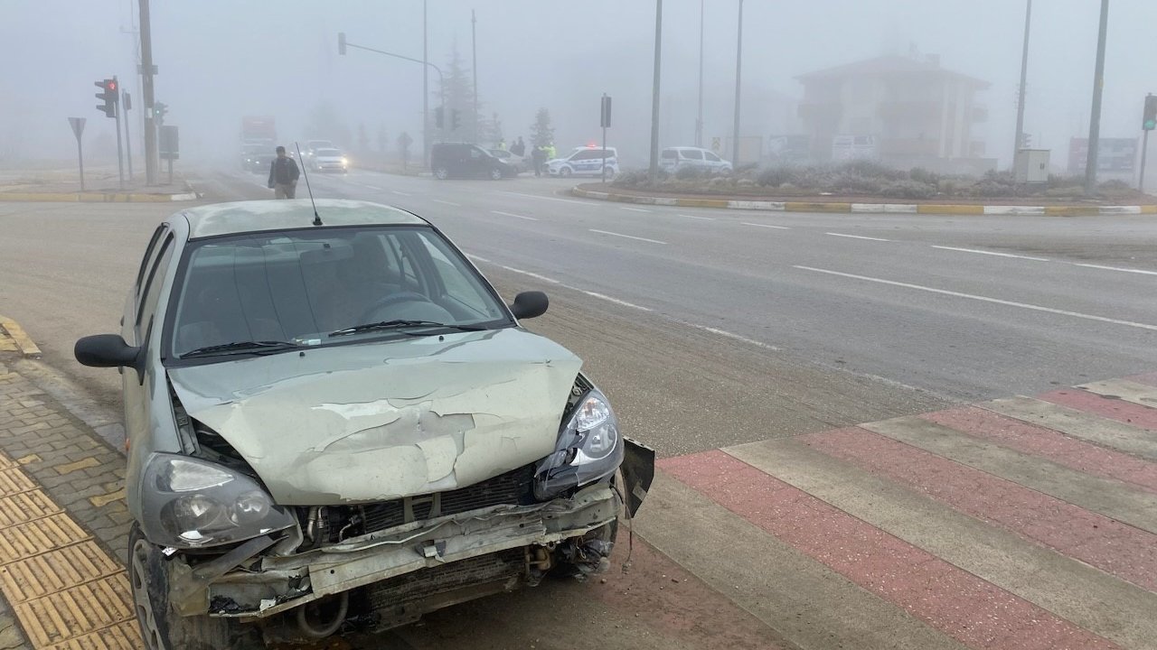 Kulu’da yoğun sis zincirleme kazaya neden oldu: 1 yaralı