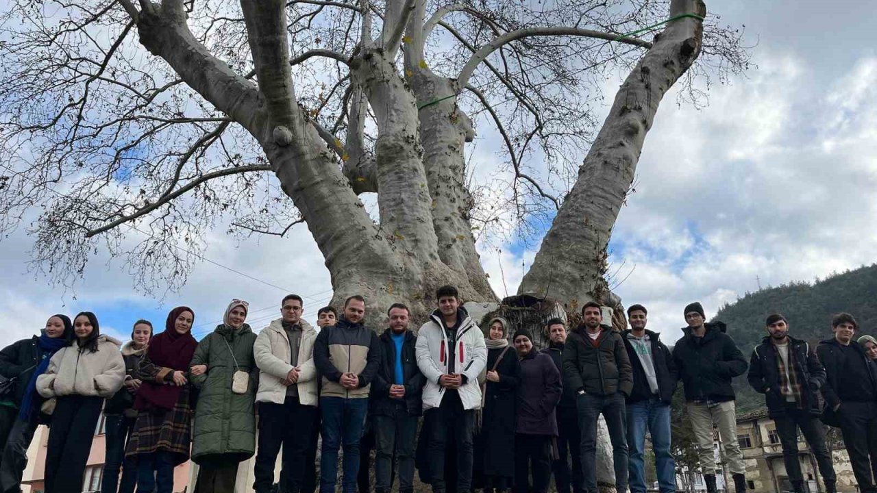 Sakarya’nın tarihini ve doğal harikalarını Büyükşehirle keşfettiler