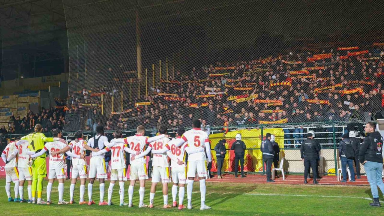 Kupada turlayan Göztepe, lige odaklandı