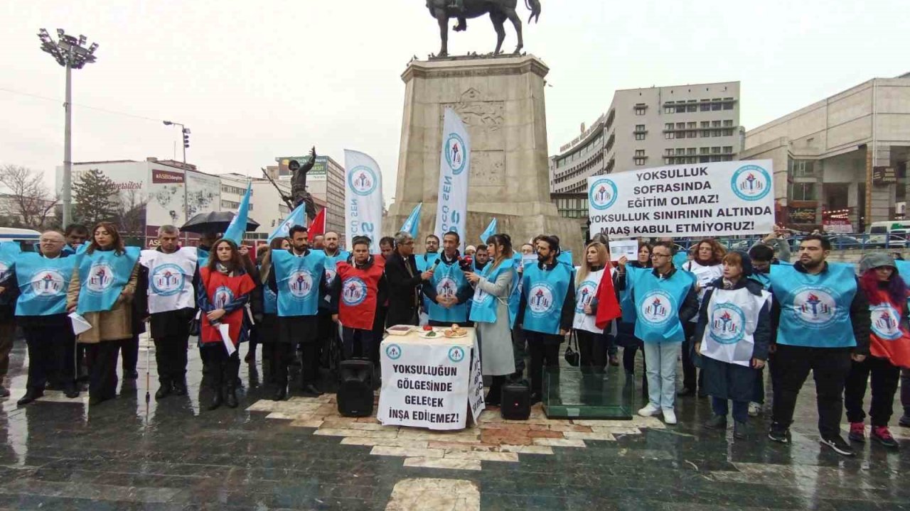 Eğitim Gücü Sen’den öğretmen maaşlarına tepki