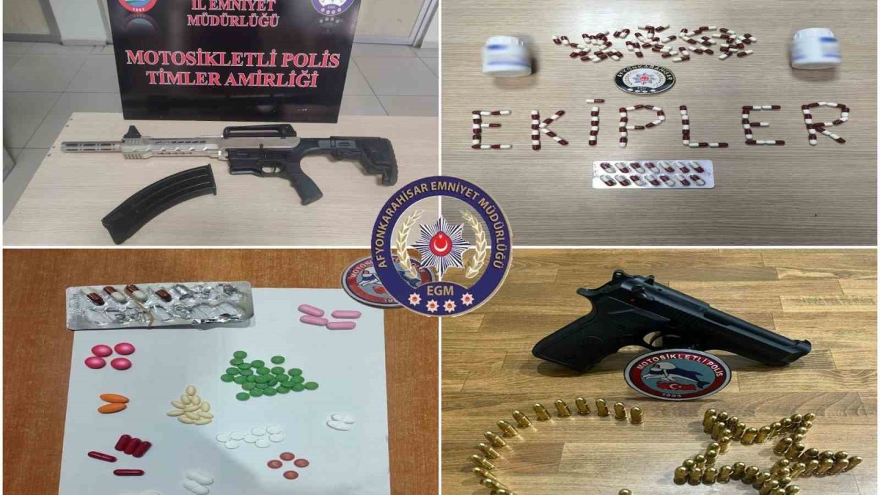 Polis denetiminde 50’ye yakın bıçak ve yüzlerce uyuşturucu hap ele geçirildi