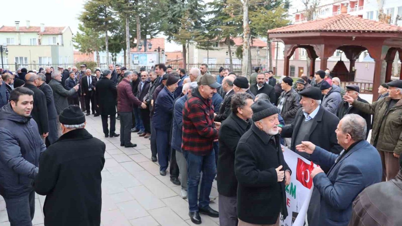 Şehit aileleri ve gaziler umre ziyareti için kutsal topraklara uğurlandı