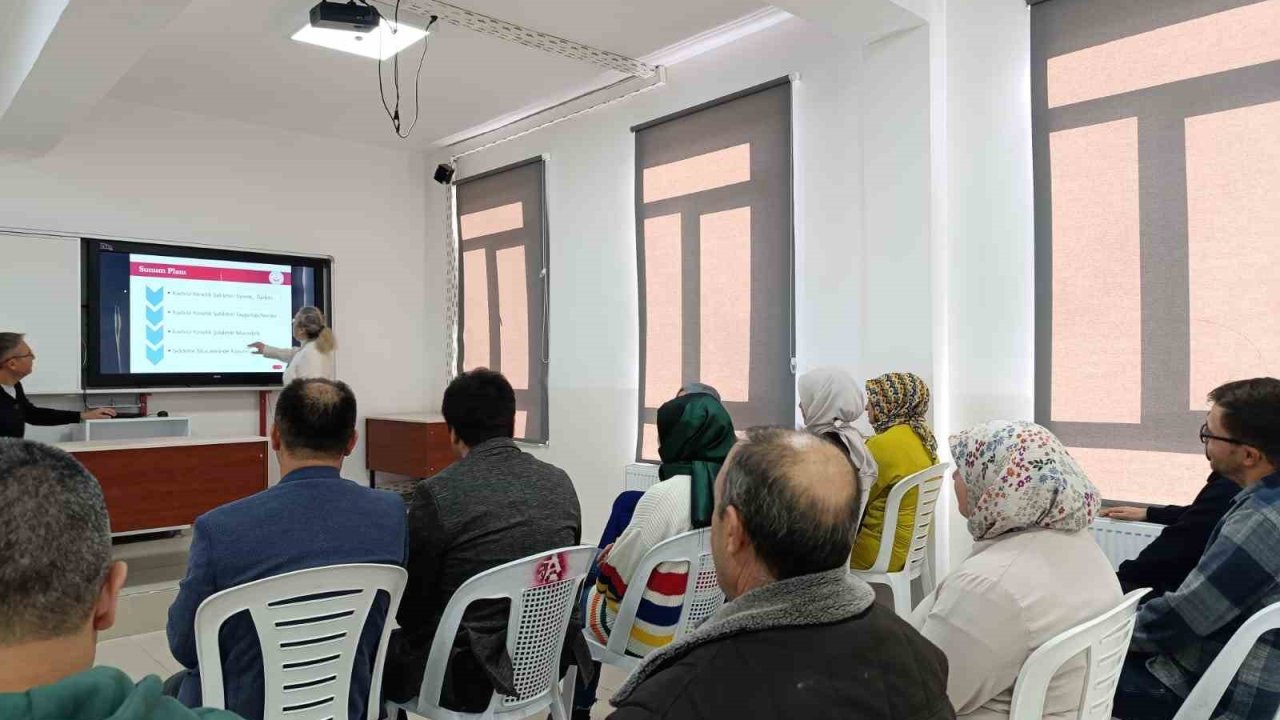 Hisarcık’ta “Kadına Yönelik Şiddetle Mücadele” konulu seminer