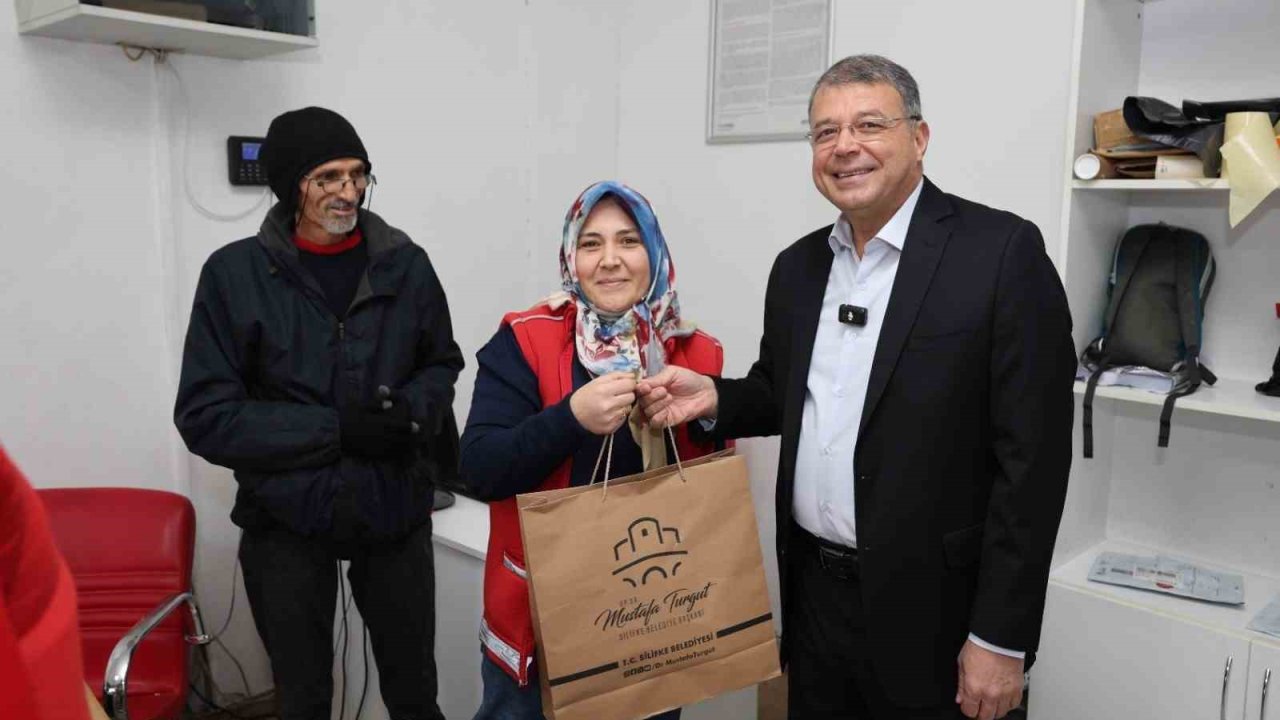 Başkan Turgut; “Yeni yıla umutla bakmalıyız”