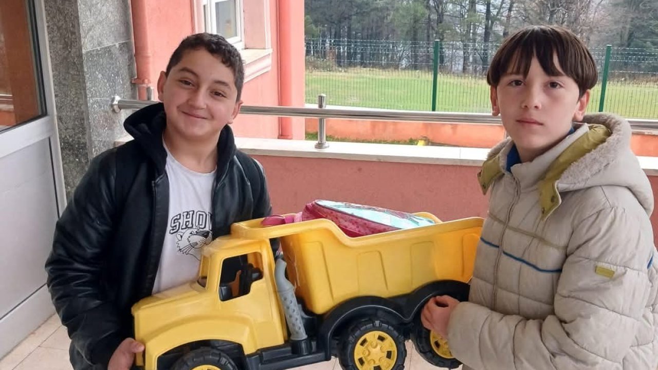 Kırklareli’nden Hatay’daki depremzede öğrencilere oyuncak gönderildi