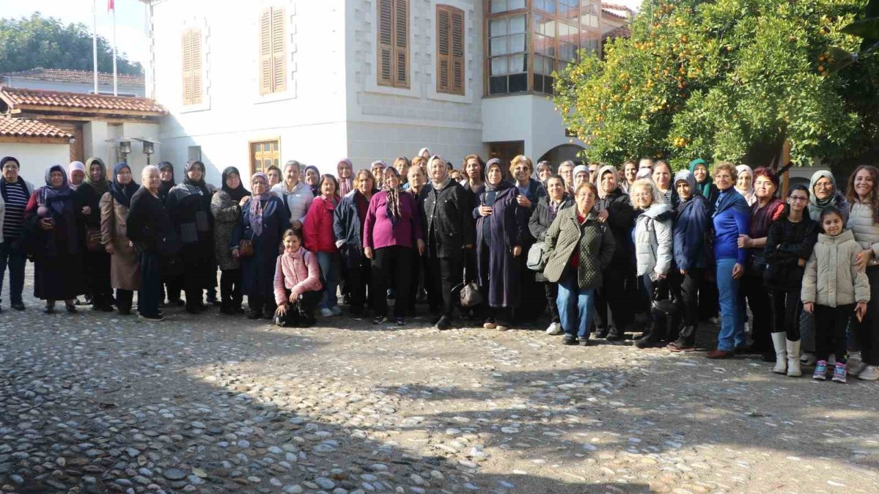 Manisalı kadınlar 2025 yılında da kenti tanımaya devam edecek