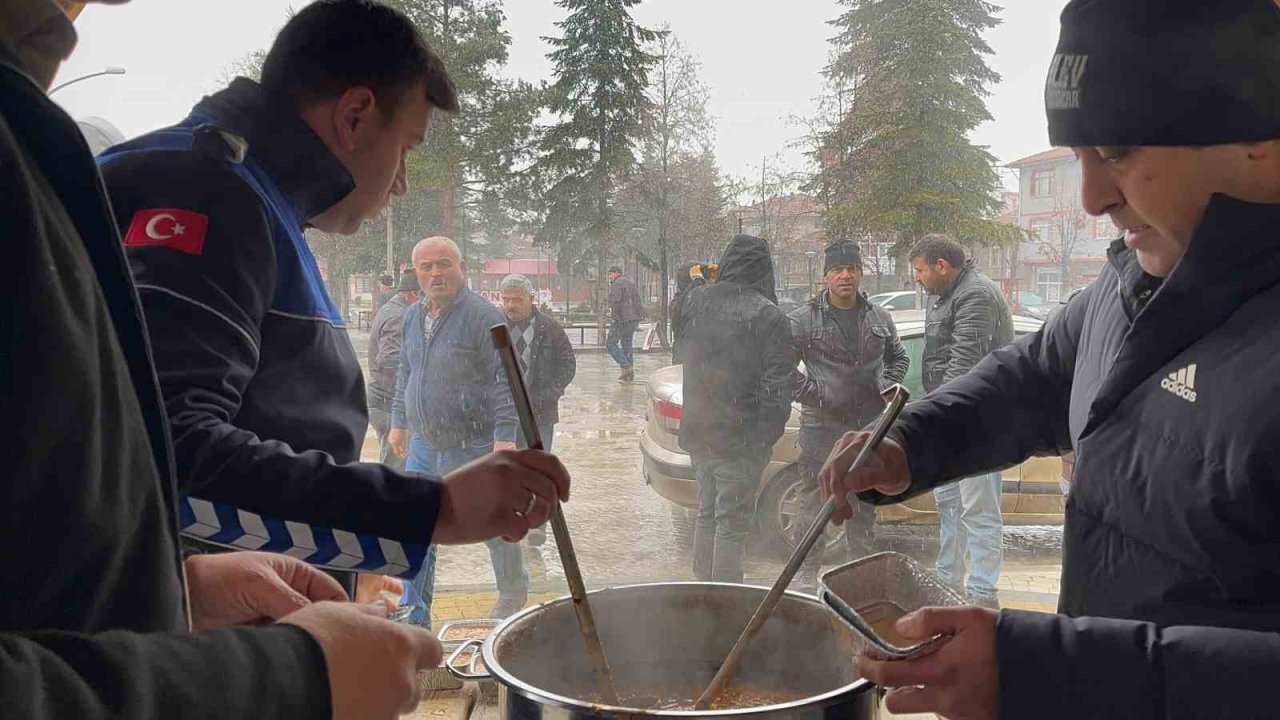 ’Efsane Başkan’ dualarla anıldı