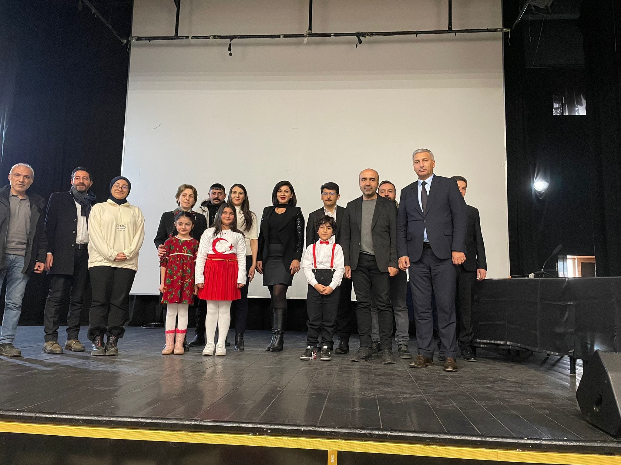 Kars'ta 'İstiklal Marşı Güzel Okuma Yarışması' Düzenlendi