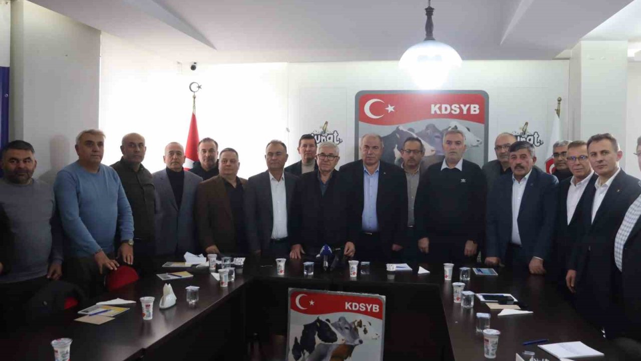 Süt üreticileri sorunlarını Kayseri’de masaya yatırdı