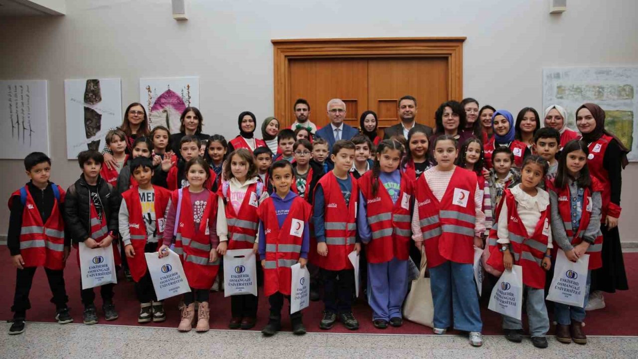 ESOGÜ Genç Kızılay Topluluğu’ndan ’Çocuk Üniversitesi’ projesi