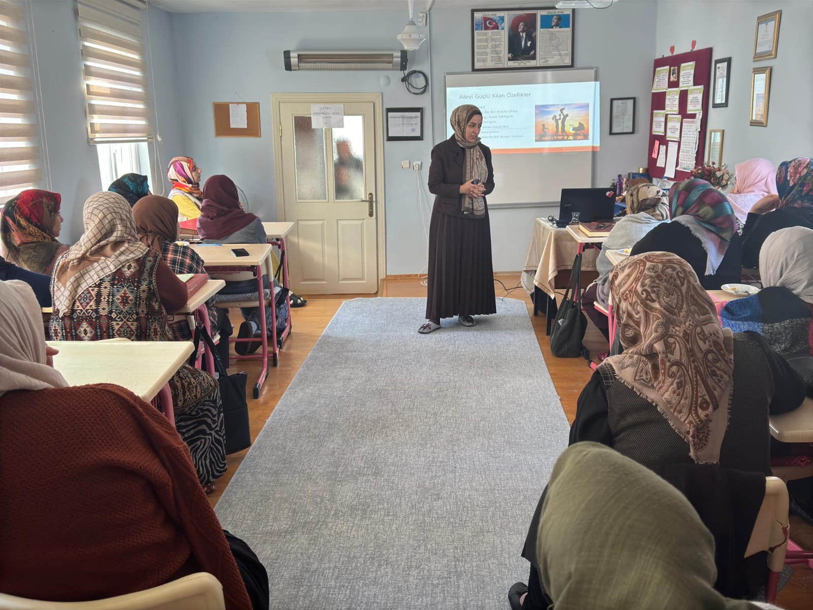 Kars’ta Yaşlılara “Aile Birlikteliğinin Önemi” Anlatıldı