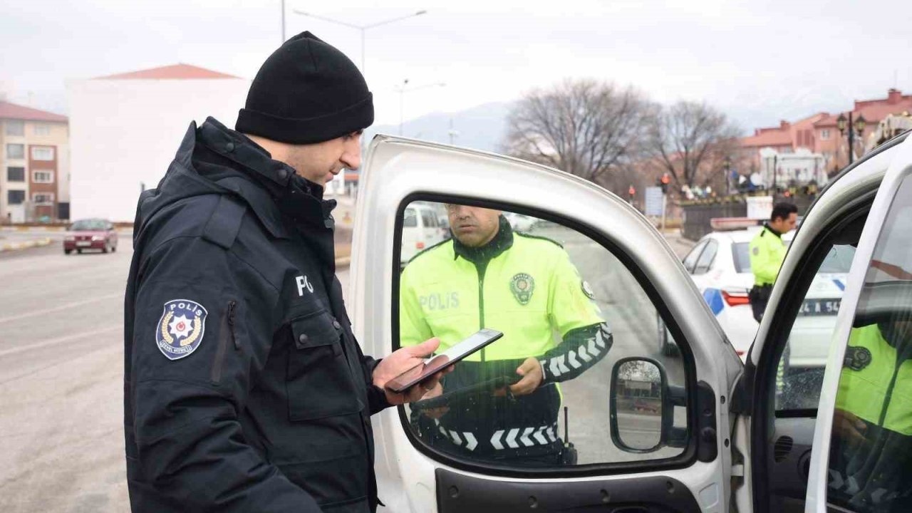 Erzincan polisinden Huzur Uygulaması