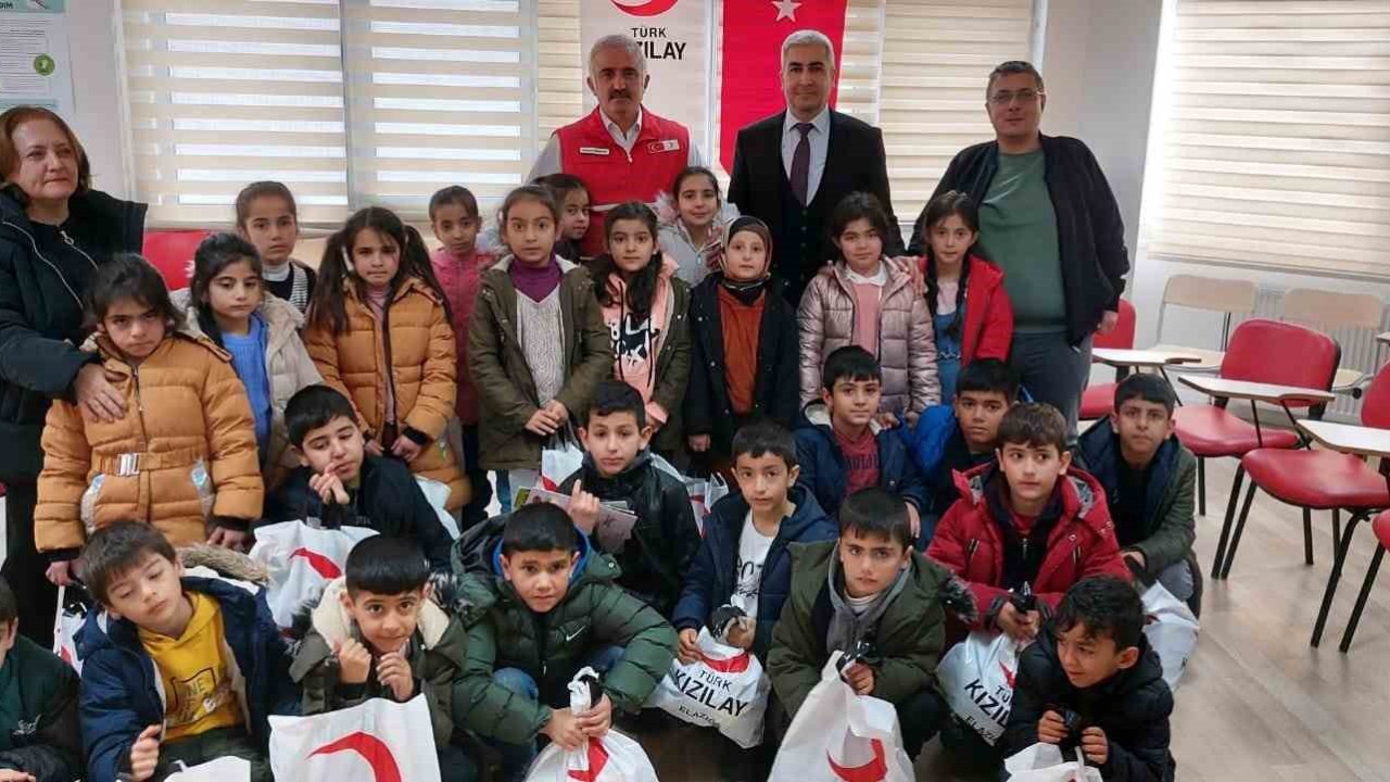 Elazığ’da ilkokul öğrencilerinden anlamlı ziyaret