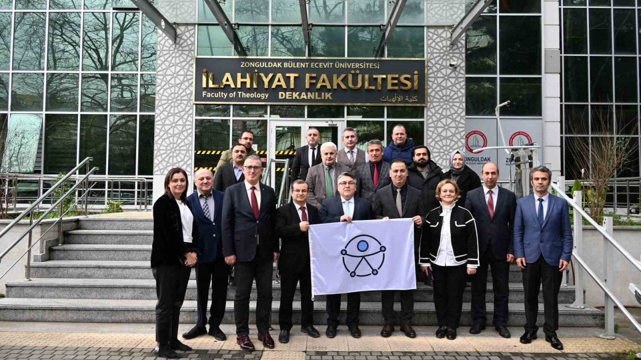 BEUN İlahiyat Fakültesine Erişilebilirlik Belgesi ve Erişilebilirlik Logolu bayrak takdim edildi