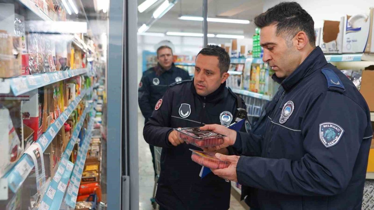 Melikgazi Belediyesi zabıta ekipleri fahiş fiyata karşı sahada